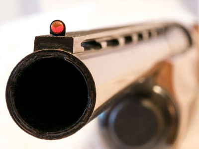 Οι διαφορές με τον γιο του όπλισαν το χέρι